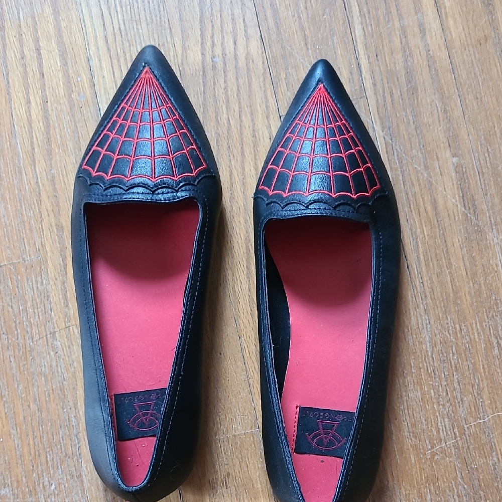 Strange Cvlt Web Black and Red Flats